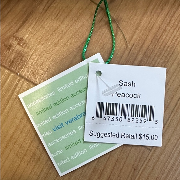 NWT Vera Bradley Teal and Lime Paisley sash - Picture 3 of 3